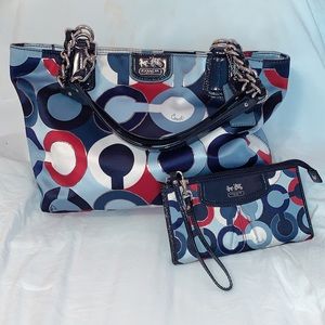 A red white and blue coach bag and wallet.❤️💙